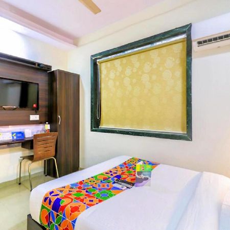Fabhotel Galaxy Suite Mumbai Exteriör bild