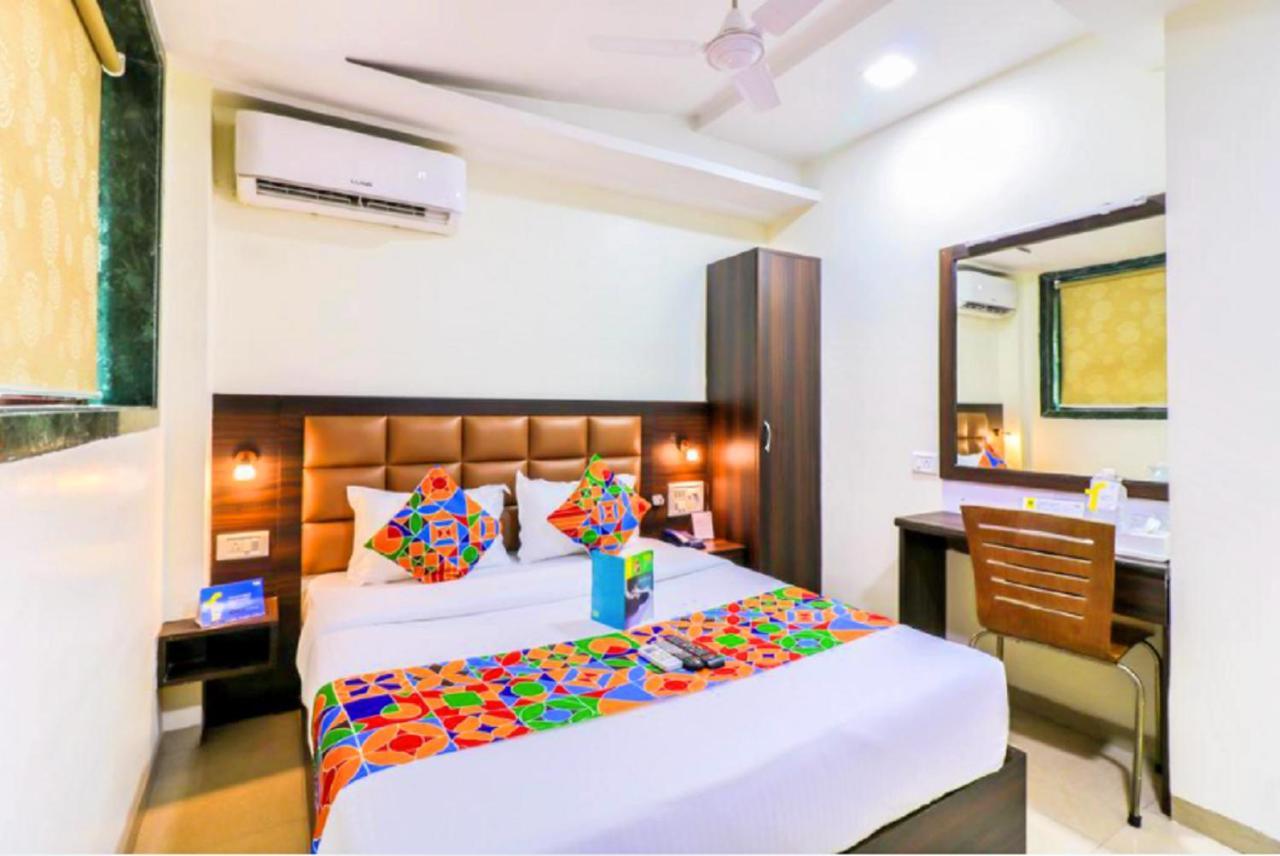 Fabhotel Galaxy Suite Mumbai Exteriör bild