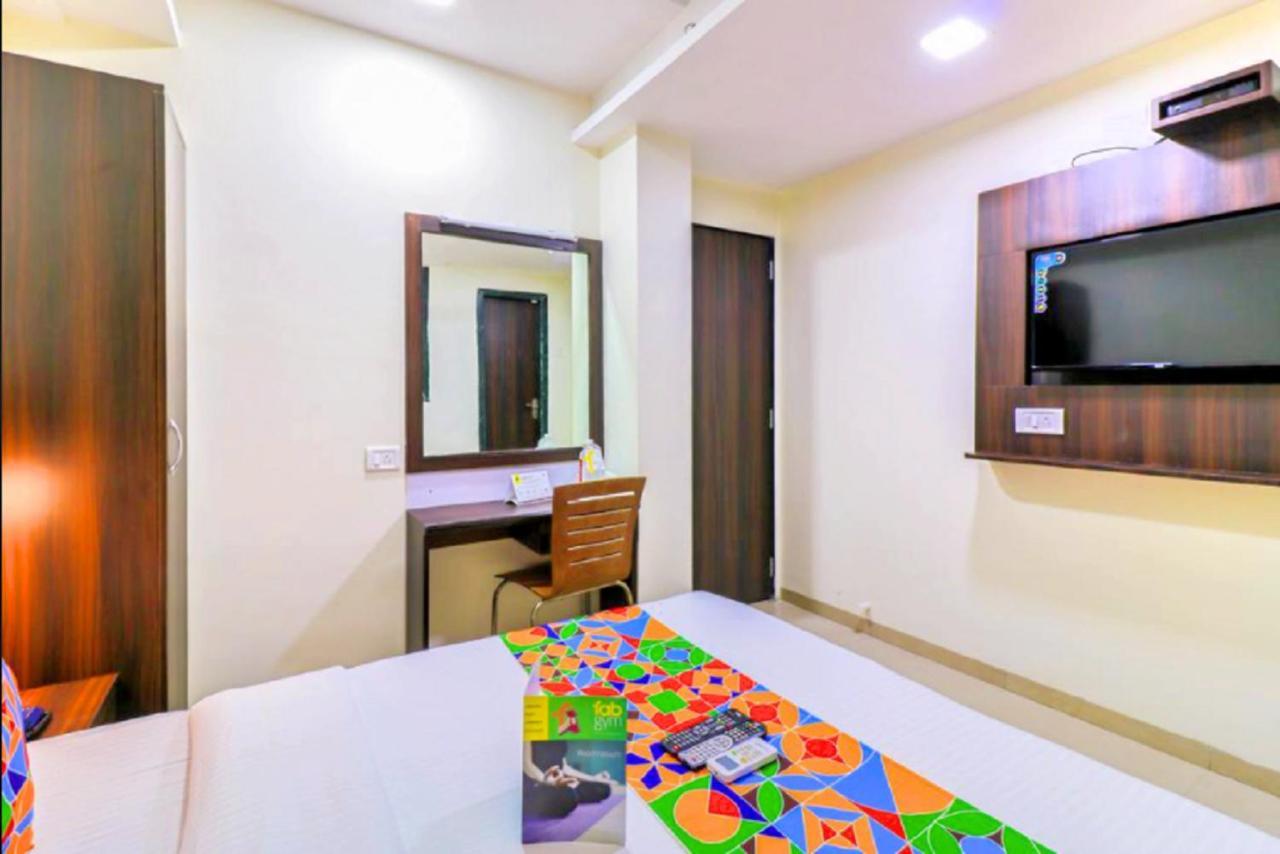 Fabhotel Galaxy Suite Mumbai Exteriör bild