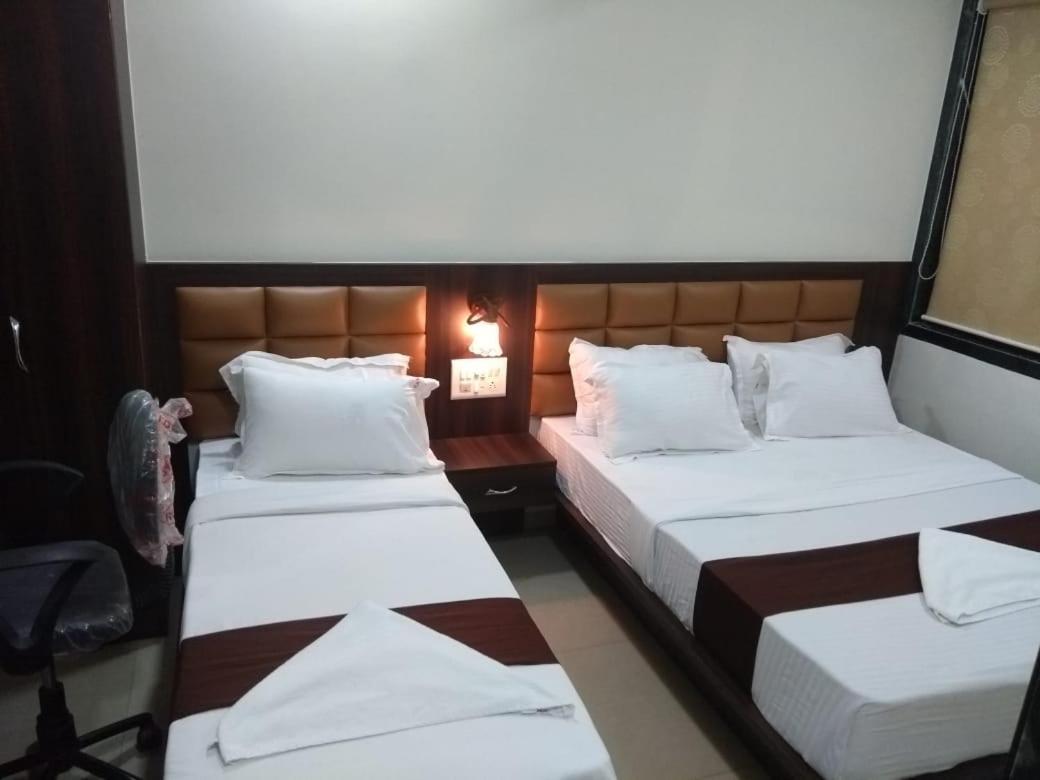 Fabhotel Galaxy Suite Mumbai Exteriör bild