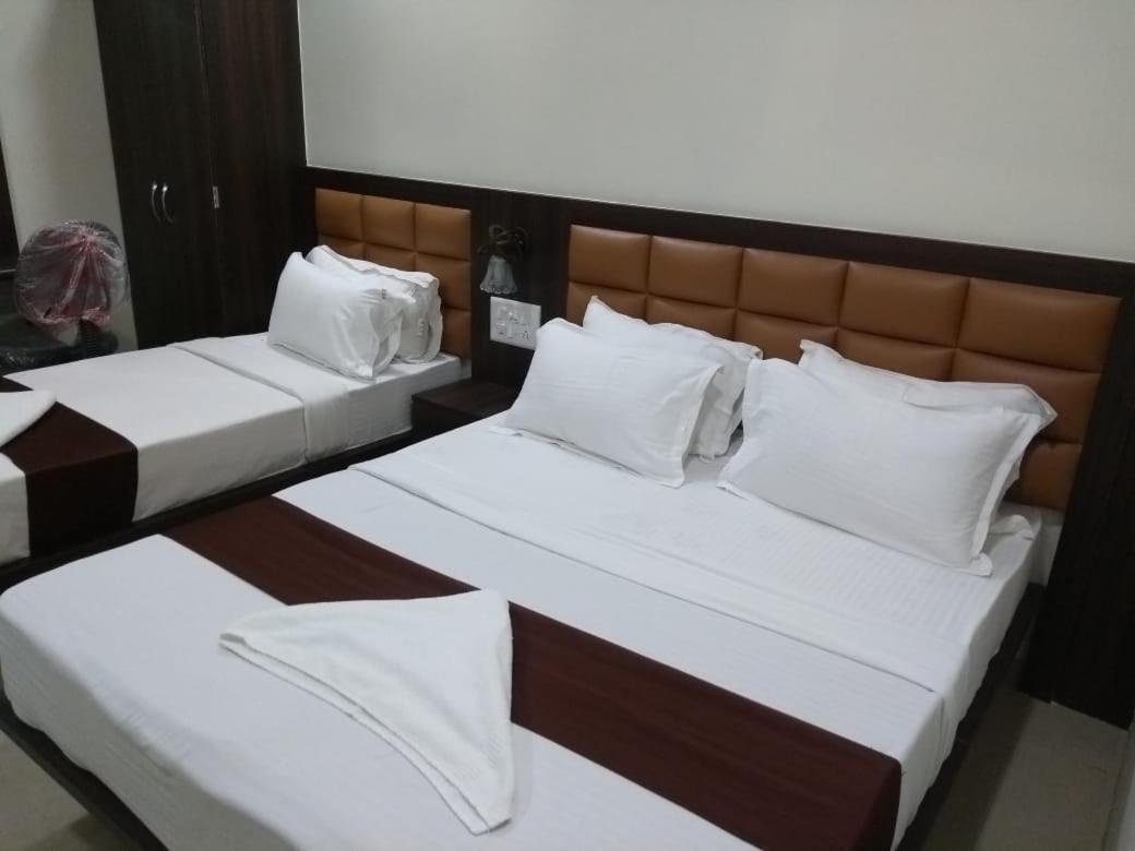Fabhotel Galaxy Suite Mumbai Exteriör bild
